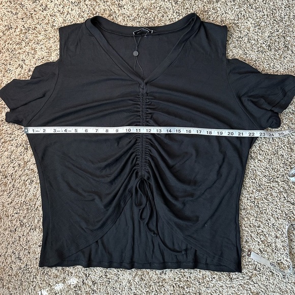 LNA Clothing Black Ruched Women's Top, size 2X - Picture 3 of 3